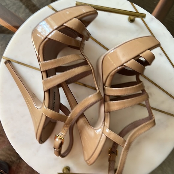 Miu Miu patent leather platform heels - Picture 8 of 11